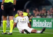 Trent Alexander-Arnold chấn thương nghiêm trọng ngay trong trận ra mắt Champions League cho Real Madrid