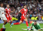 Bayern Munich chiến thắng 2-1 trên sân Bernabeu nhờ màn trình diễn xuất thần của Neuer