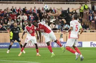 Haaland lập cú đúp, Man City vẫn mất điểm phút chót