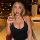 Chiêm ngưỡng vẻ đẹp của nữ diễn viên Stella Hudgens