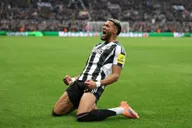 Newcastle United Ra Quyết Định Lớn Về Tương Lai Cầu Thủ 29 Tuổi: Tại Sao Đây Là Lựa Chọn Đúng Đắn?