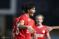 Tân binh Việt kiều gây ấn tượng, HLV Popov nói gì?