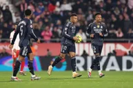 Phạt đền Mbappe cứu hòa trước Girona nhưng Real Madrid tụt xuống nhì bảng