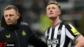 Áp lực tài chính đè nặng Newcastle, Arsenal và MU sẵn sàng "hút máu"