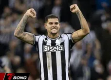 Kế hoạch tìm tiền vệ của Man Utd khi chia tay số 18 để săn đón số 6