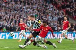 Newcastle đánh bại Spurs 2-0 để tiếp tục bảo vệ chức vô địch Cúp Carabao