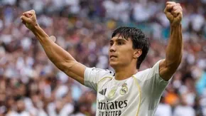 HLV Xabi Alonso thuyết phục tài năng trẻ Real Madrid không ra đi