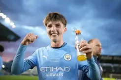 Sunderland nhắm trung vệ Man City thay thế Jobe Bellingham