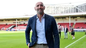 Aston Villa nhắm mục tiêu chuyển nhượng giá 40 triệu bảng của Barcelona và PSG để thay thế Emiliano Martínez