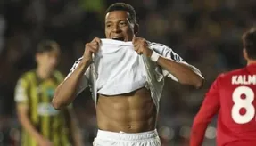 Lập hat-trick, Mbappe chưa hài lòng