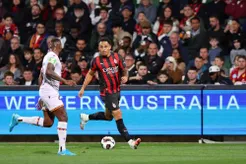 Chính thức: Milan và Leeds United đạt thỏa thuận toàn diện cho Okafor