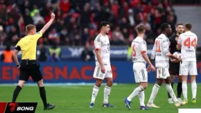 Nicolas Jackson Nhận Thẻ Đỏ Gây Phẫn Nộ Tại Bayern