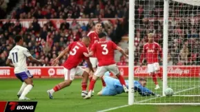 Aston Villa Hụt Hơi Trước Nottingham Tạo Lợi Thế Lớn Cho MU