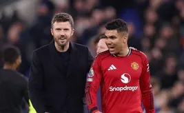 Man Utd nhắm sao Sevilla: Lời giải cho bài toán hậu Casemiro tại Old Trafford