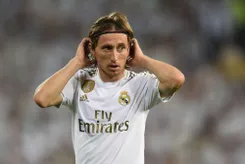 Cựu sao Real Madrid Luka Modric đặt chân tới Milan để hoàn tất thương vụ gia nhập Rossoneri