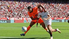 CĐV Barca phẫn nộ: “Trọng tài đang chống lại chúng tôi!”