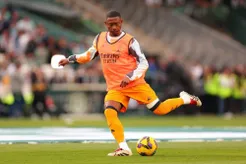 Real Madrid quyết định không ép buộc cựu binh ra đi 