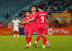 Quang Hải nổ súng bằng siêu phẩm – CAHN thắng như chẻ tre!