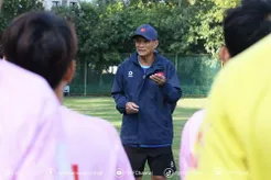 Mai Đức Chung: Người hùng tận tụy của bóng đá Việt Nam