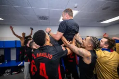 “Anh ấy là một quý ông” – Hansi Flick được ca ngợi vì cử chỉ đẹp trong lễ ăn mừng vô địch La Liga của Barca