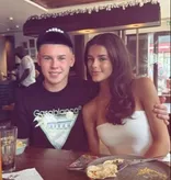 Cậu cả nhà Wayne Rooney hẹn hò với người mẫu