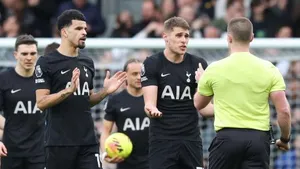 Fulham 2-1 Tottenham: Tudor bất lực, Spurs chìm sâu khủng hoảng