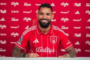 Chính thức: Juventus bán Douglas Luiz cho Nottingham Forest