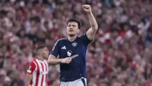 Maguire: 'Man Utd nợ người hâm mộ chức vô địch'