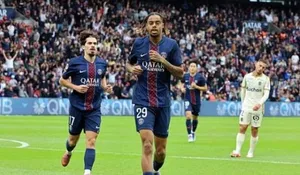 Barcola lập cú đúp, PSG toàn thắng tại Ligue 1