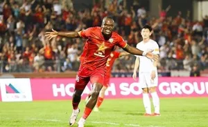 Công An TP.HCM bất ngờ chiêu mộ tiền đạo Noel Mbo