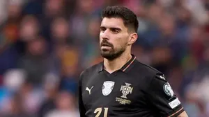 Man Utd 'có thể ký hợp đồng tháng Giêng' giữa lúc rộ tin săn đón Neves