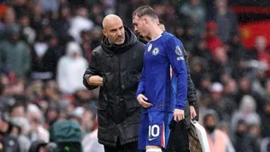 Bi kịch Chelsea: Tan rã vì thẻ đỏ, thay người và chấn thương Palmer