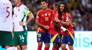 Cucurella ghi bàn đầu tiên cho Tây Ban Nha, HLV La Fuente khen ngợi hết lời