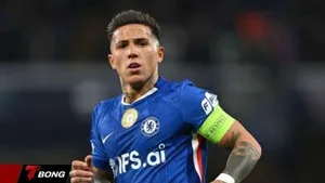 Chelsea chi lương kỷ lục để trói chân Enzo Fernandez trước sự chèo kéo từ PSG và Real Madrid