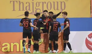 Đức Chiến ghi bàn nhưng ăn mừng kín đáo để tôn trọng Thể Công Viettel