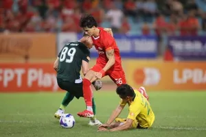 Cơn ác mộng sau 'trăng mật' của HLV Lê Huỳnh Đức