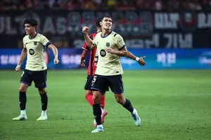 Trụ cột hàng phòng ngự Barca muốn ở lại CLB vượt qua hợp đồng hiện tại