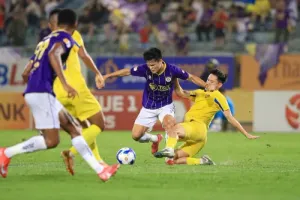 HLV Nhật Bản chỉ ra điểm yếu, nhắc CLB Hà Nội thay đổi gấp