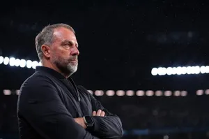 Flick chia sẻ về Lewandowski, De Jong, Pedri và chiến thuật sau trận Celta Vigo 2-4 Barcelona