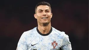 Cristiano Ronaldo ĐÒI Al-Nassr chiêu mộ ngôi sao Liverpool giá 100 triệu euro