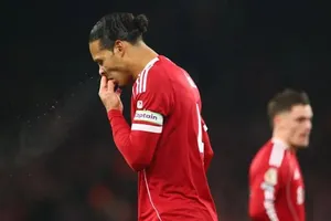 “Không có lấy một cơ hội” – Arne Slot phản ứng sau trận hòa 1-1 của Liverpool trước Sunderland