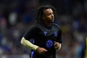 Hậu vệ Barcelona không tham gia buổi tập nhóm cùng đội tuyển quốc gia