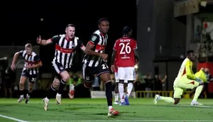 Grimsby loại MU, đội hình còn yếu hơn nhiều CLB V.League