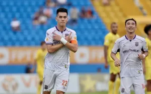 Giữa rừng ngoại binh - Tiến Linh lần đầu đoạt Vua phá lưới V-League