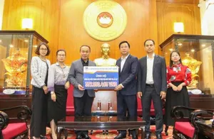 Liên đoàn Bóng đá Việt Nam chung tay cùng đồng bào vượt qua thiên tai