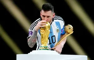 FIFA báo tin không vui tới Messi