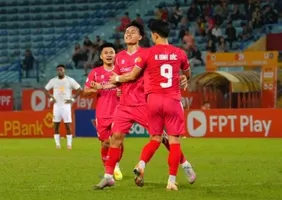 Quang Hải nổ súng bằng siêu phẩm – CAHN thắng như chẻ tre!