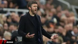 Sự phẫn nộ hiếm hoi của Michael Carrick sau thất bại cay đắng trước Newcastle