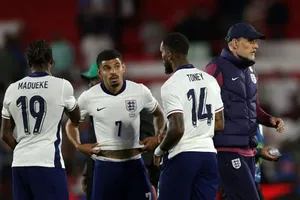 Đội tuyển Anh bị đè bẹp và la ó khi Senegal phơi bày những điểm yếu Tuchel phải khắc phục