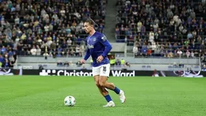 Grealish nhanh chóng trở thành ngôi sao được người hâm mộ yêu thích